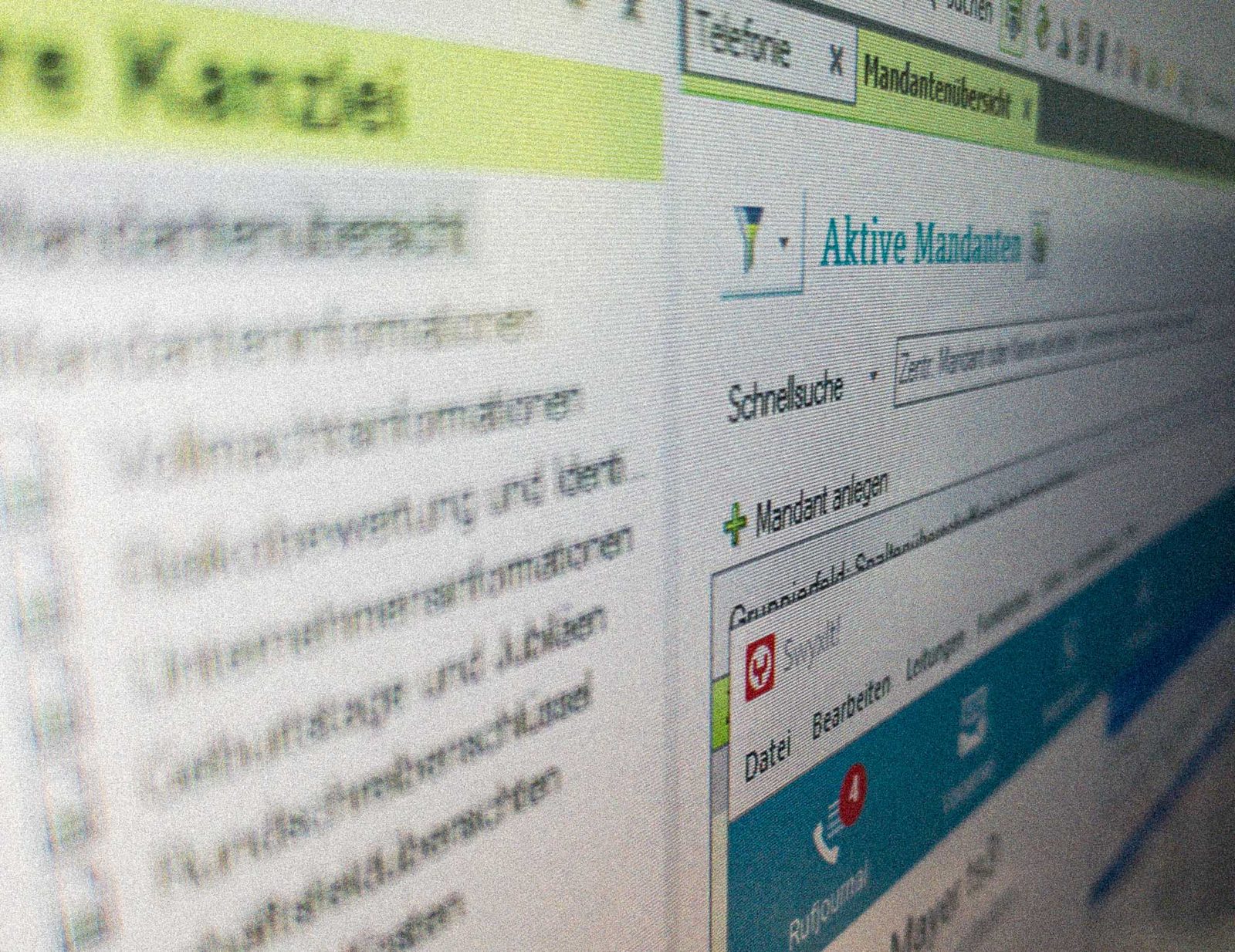 Bildschirm mit DATEV-Mandantenübersicht und Swyx-Telefonie